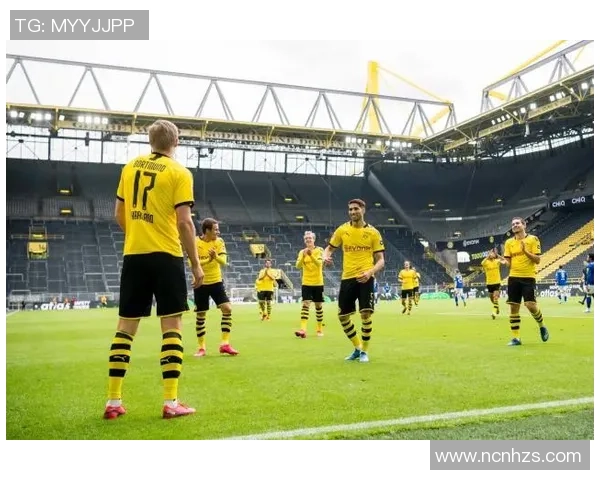 哈兰德为何总能避开越位陷阱揭秘他的比赛智慧与技巧